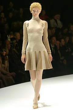 Look 17